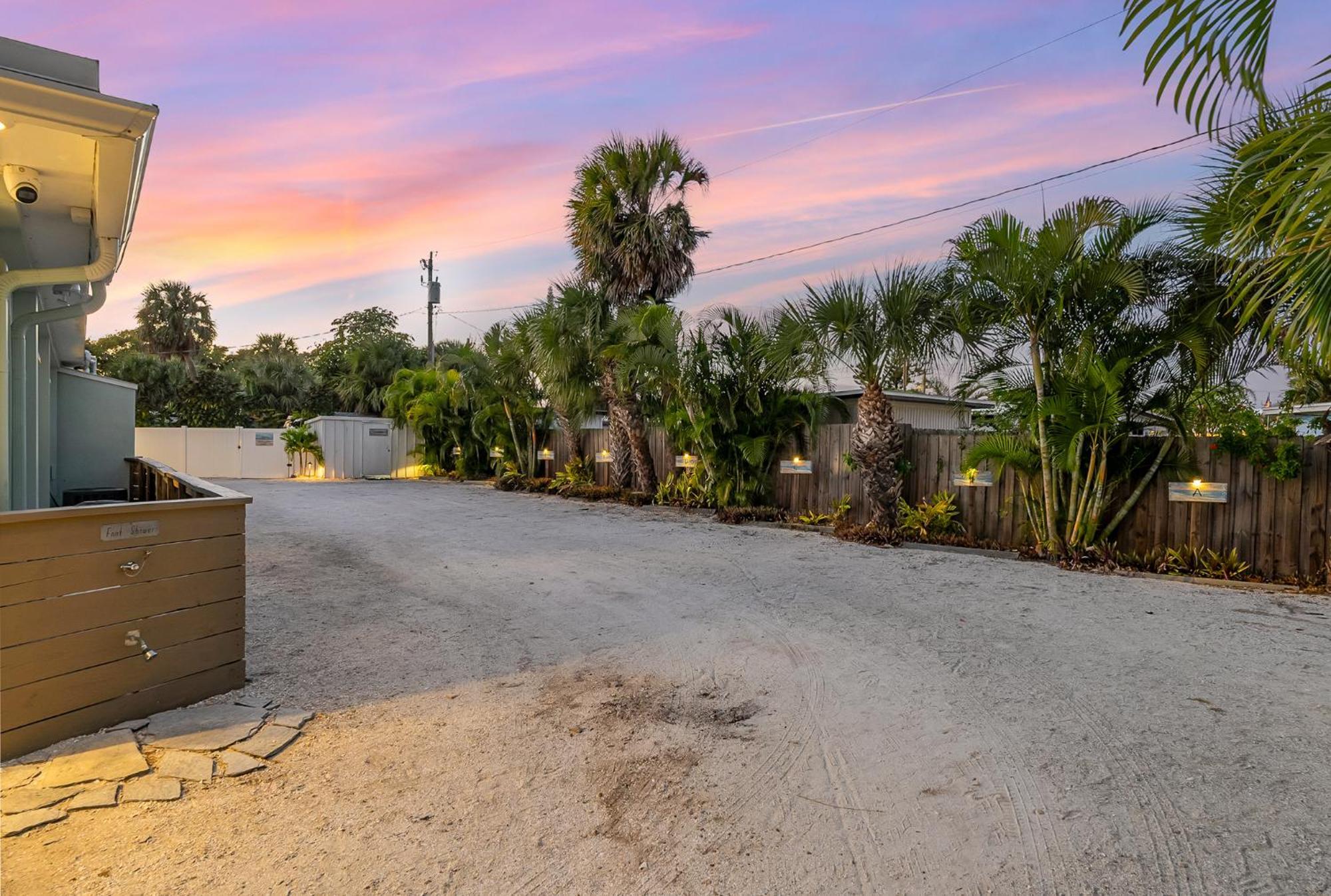 Boutique Vacation Rental Complex At Beach Cocoa Beach Esterno foto